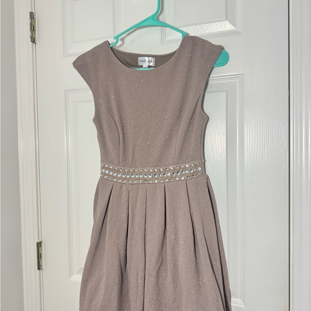 Elegant Teen Girls Dress with Beaded Waist